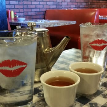 Kwang Chow Restaurant - Tea and water in lip glasses, a classic? - Chinese Near Me - Portland, Oregon
