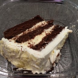 White Chocolate Mousse Cake White Chocolate Mousse Cake