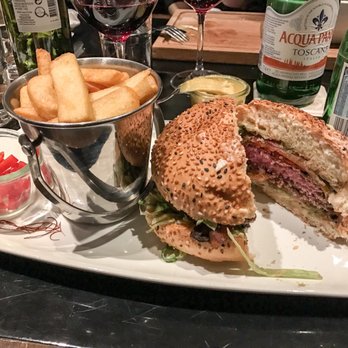 Cubo Negro - Feuer Cheese Burger with a side of habaneros! - Italian Near Me - Mainz, RP