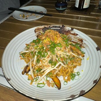 Indo - Garlic noodles, not my favorite. - Pan Asian Near Me - St. Louis, Missouri