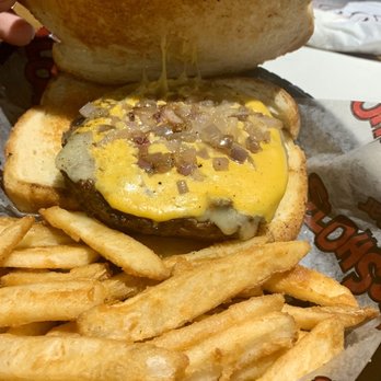 Mugshots Grill & Bar - Saraland, AL - Patty Melt - Sports Bars Near Me - Saraland, Alabama
