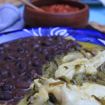 La Betulia Bed and Breakfast - Traditional Oaxacan string cheese with peppers and black beans - Bed & Breakfast Near Me - Oaxaca, OAX