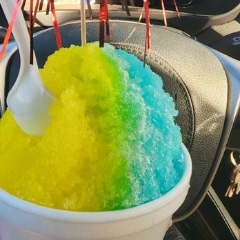 Tiki Snow - Cotton candy blue and banana the best ! - Ice Cream & Frozen Yogurt Near Me - Visalia, California Tiki Snow - Cotton candy blue and banana the best ! - Ice Cream & Frozen Yogurt Near Me - Visalia, California