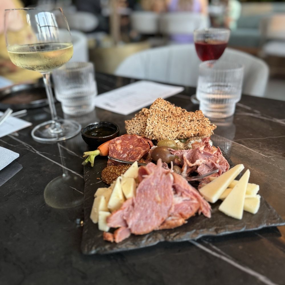 One40 Rooftop - Breakfast & Brunch Near Me - New York, New York