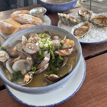 Hog Island Oyster Co - Lunch - Seafood Near Me - Napa, California Hog Island Oyster Co - Lunch - Seafood Near Me - Napa, California