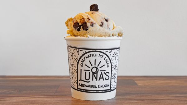 Luna's Ice Cream by null