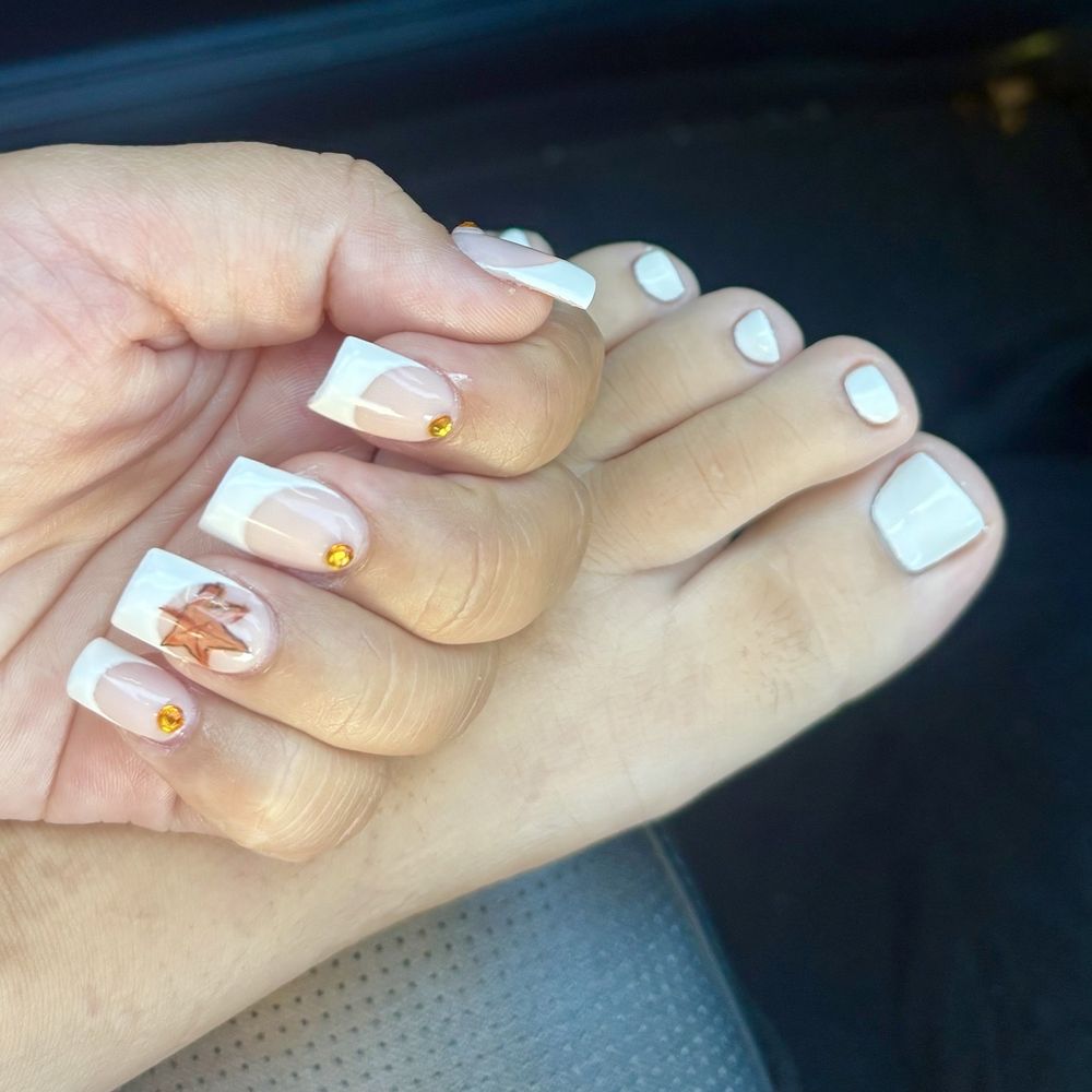 Acrylic nails and white toes. Acrylic nails and white toes.