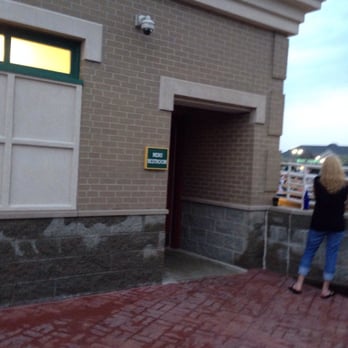 Nickel Plate District Amphitheater - Here's the line to the Men's room - Music Venues Near Me - Fishers, Indiana Nickel Plate District Amphitheater - Here's the line to the Men's room - Music Venues Near Me - Fishers, Indiana