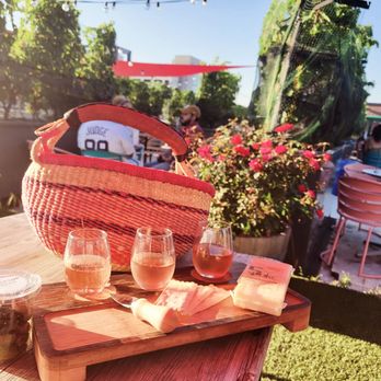 Rooftop Reds - Sashay Rose - Wineries Near Me - Brooklyn, New York