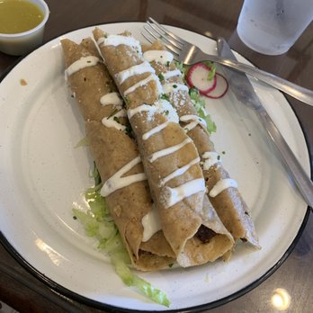 Lola's Bistro - Barbacoa Flautas so good - New American Near Me - Brownsville, Texas Lola's Bistro - Barbacoa Flautas so good - New American Near Me - Brownsville, Texas