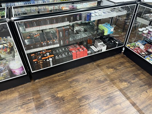 Vape Guys Vape & Smoke Shop, 3428 Pump Rd, Henrico, VA 23233, US