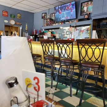 Pop's Bar and Grill Millington - Inside - American Near Me - Millington, Tennessee Pop's Bar and Grill Millington - Inside - American Near Me - Millington, Tennessee