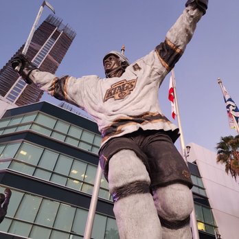 Crypto Arena - Stadiums & Arenas Near Me - Los Angeles, California Crypto Arena - Stadiums & Arenas Near Me - Los Angeles, California
