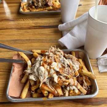 Creekside BBQ - loaded fries with chicken - Barbeque Near Me - Pelham, Alabama