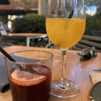 El Viti - Tinto de Verano and Cava - Tapas Bars Near Me - Barcelona, B El Viti - Tinto de Verano and Cava - Tapas Bars Near Me - Barcelona, B
