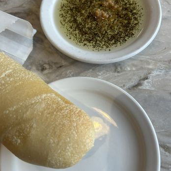 Papa Vinos Italian Kitchen - Bread and oil - Italian Near Me - Warsaw, Indiana Papa Vinos Italian Kitchen - Bread and oil - Italian Near Me - Warsaw, Indiana