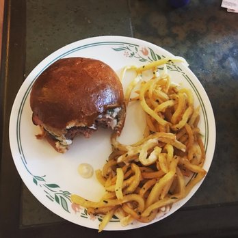 Citronnelle - They're doing takeout now! Do yourself a favor and order the burger! - French Near Me - Lancaster, Pennsylvania
