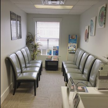 Fairlawn Eye Care - Reception - Optometrists Near Me - Toronto, Ontario Fairlawn Eye Care - Reception - Optometrists Near Me - Toronto, Ontario