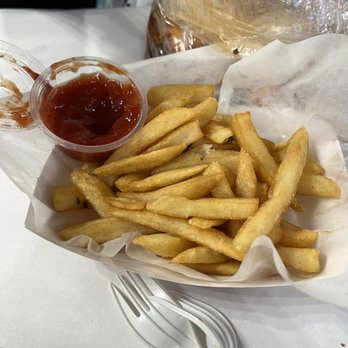 Two Fish Crab Shack - Regular Fries - Seafood Near Me - Chicago, Illinois