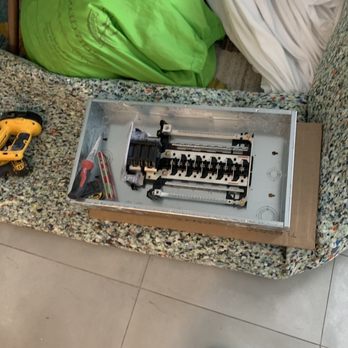 Armani Electric - Electricians Near Me - Lauderhill, Florida