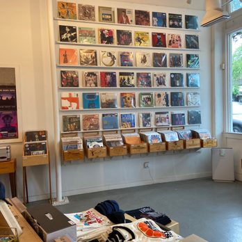 Spinster Records - Vinyl Records still do exist - Vinyl Records Near Me - Dallas, Texas