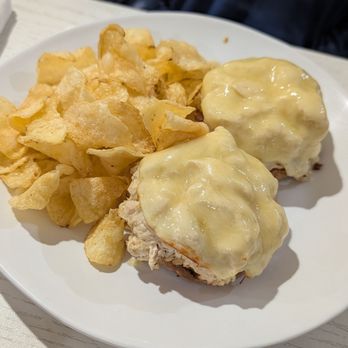 Stonewalls - Tuna melt with provolone - American Near Me - Marco Island, Florida Stonewalls - Tuna melt with provolone - American Near Me - Marco Island, Florida