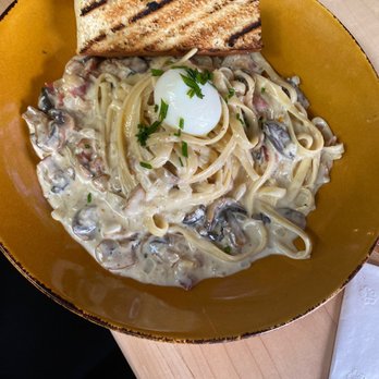 Skybox Taphouse - carbonara - Pizza Near Me - Honolulu, Hawaii Skybox Taphouse - carbonara - Pizza Near Me - Honolulu, Hawaii