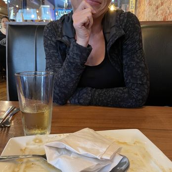 Brick and Mortar Pub - Happy wife. empty plate. - Pubs Near Me - Delphi, Indiana