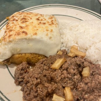 La Carreta - Picadillo a la Cubana - Cuban Near Me - Miami, Florida La Carreta - Picadillo a la Cubana - Cuban Near Me - Miami, Florida