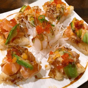 Sushi Blue - Japanese Near Me - Aurora, Ontario
