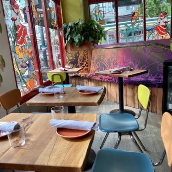 Red Window - Look at this decor! So colorful and chic! - Cocktail Bars Near Me - San Francisco, California Red Window - Look at this decor! So colorful and chic! - Cocktail Bars Near Me - San Francisco, California