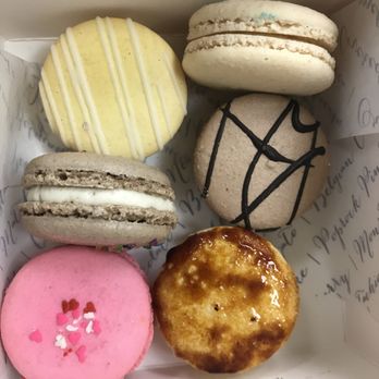 Kayla's Cake - excellent macarons - Desserts Near Me - Fullerton, California