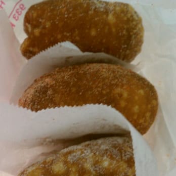 Leonard's Bakery - Malasadas - Bakeries Near Me - Honolulu, Hawaii Leonard's Bakery - Malasadas - Bakeries Near Me - Honolulu, Hawaii