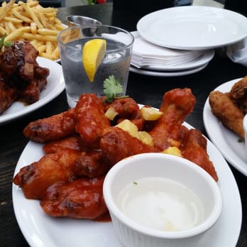 Score on Davie - Sweet chili, sriracha, and, salt and pepper wings. - Sports Bars Near Me - Vancouver, British Columbia Score on Davie - Sweet chili, sriracha, and, salt and pepper wings. - Sports Bars Near Me - Vancouver, British Columbia