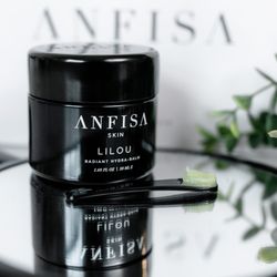 LiveWell Medical Aesthetics - Our high-quality, botanical ingredients are scientifically proven to take *real* care of your skin, achieving the results you deserve.