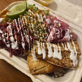 Shaka Tacoz - Fish bowl, with cabbage, pickled onions and veggies. - Mexican Near Me - Captain Cook, Hawaii