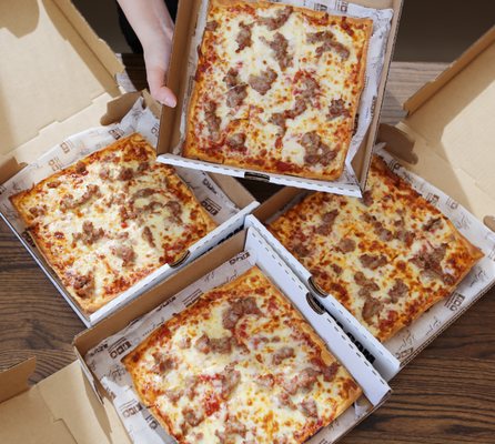 Ledo Pizza by null
