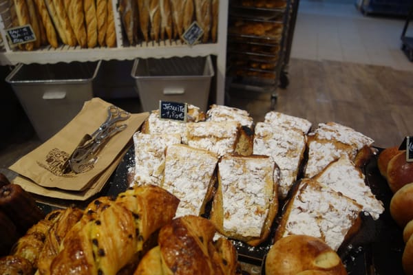 LA BOULANGERIE SAINT-MICHEL by null