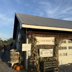 Applewood Winery