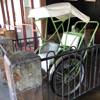 Cyclo Noodles - Outside patio - Cambodian Near Me - Long Beach, California