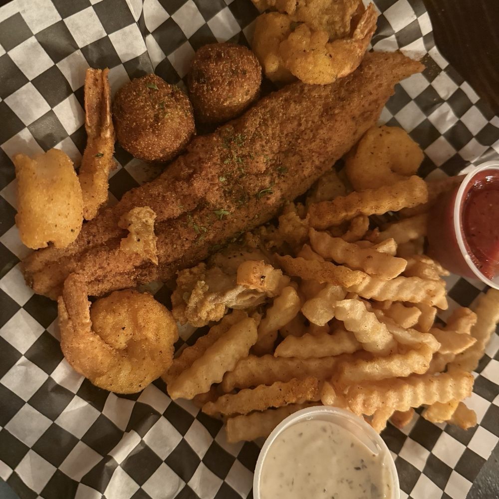 Cajun Craft - Seafood Platter - Cajun/Creole Near Me - Waco, Texas Cajun Craft - Seafood Platter - Cajun/Creole Near Me - Waco, Texas