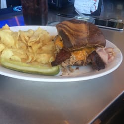 Mallory's Restaurant & Rooftop Bar - Smokey 3 Pigs & Cheese with House Made Chips