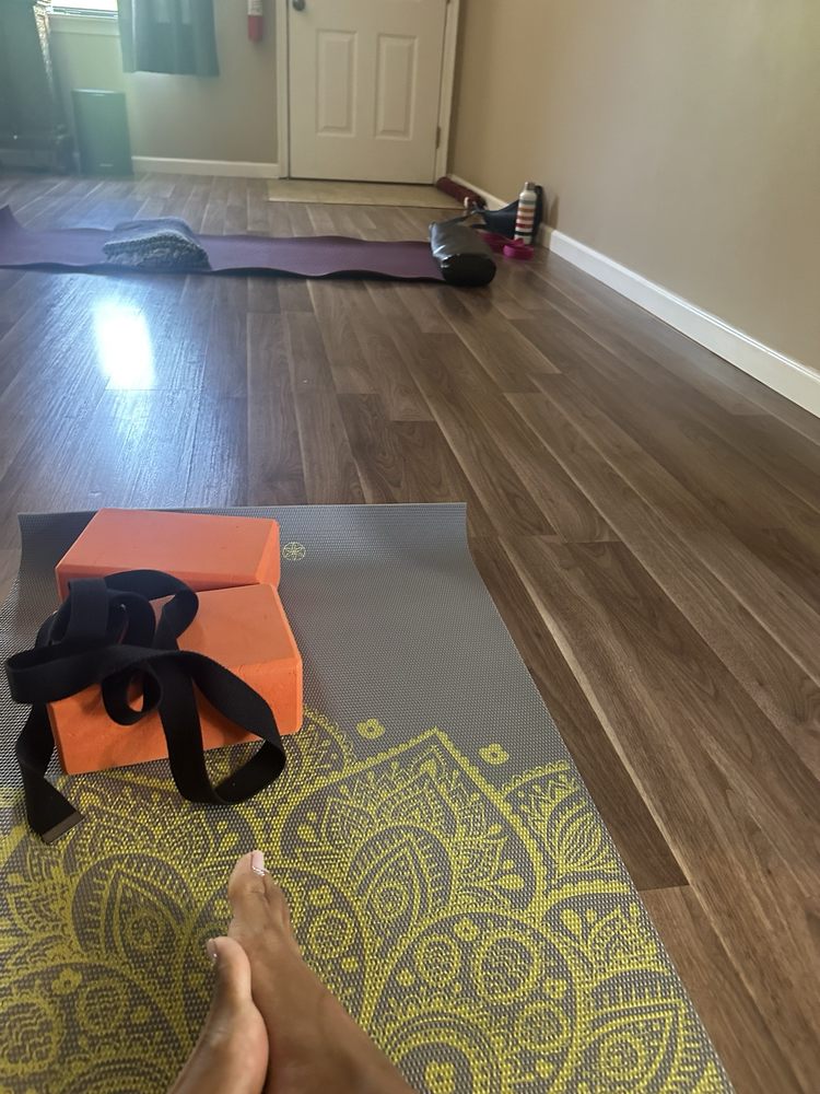 Sol To Soul Yoga Logo