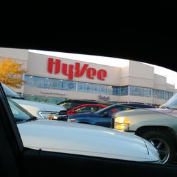 HyVee on Cass St in Omaha, NE