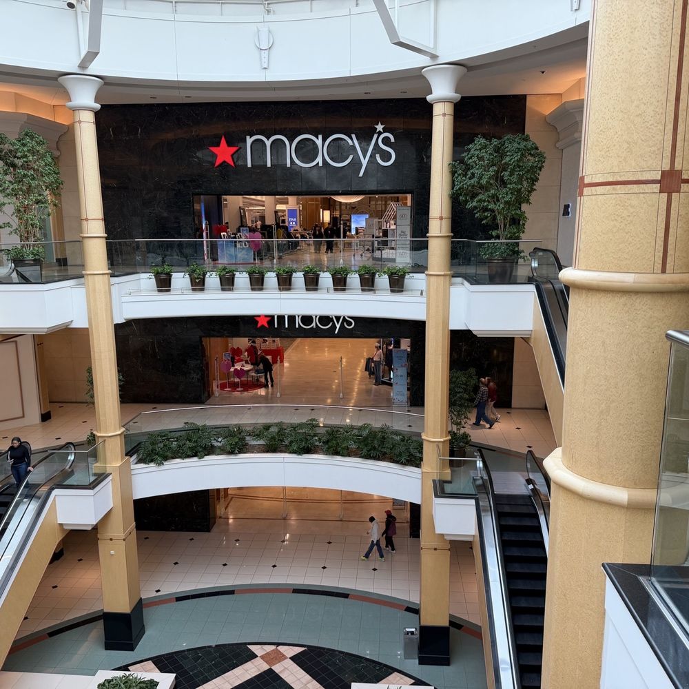 Macy's - Entrance from the mall - Department Stores Near Me - Troy, Michigan