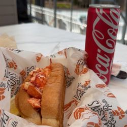 Mason’s Famous Lobster Rolls - Connecticut roll