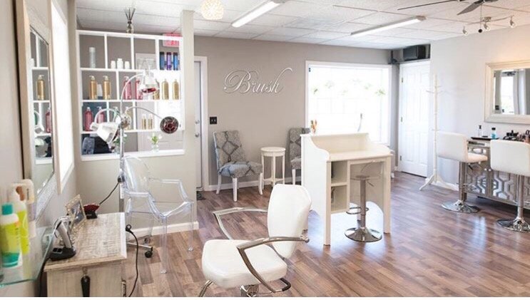 Brush Hair Studio Logo