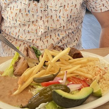 El Lugarcito Restaurant - Carnitas plate - Mexican Near Me - King City, California El Lugarcito Restaurant - Carnitas plate - Mexican Near Me - King City, California