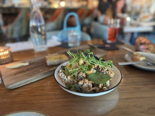 Trani's Dockside Station by null