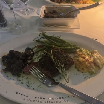 Shanahan's Steakhouse - Sauteed Baby Green Beans Sauteed Mushrooms Au Gratin Potatoes - Steakhouses Near Me - Denver, Colorado Shanahan's Steakhouse - Sauteed Baby Green Beans Sauteed Mushrooms Au Gratin Potatoes - Steakhouses Near Me - Denver, Colorado